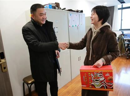 春节慰问送温暖，岁寒情深暖人心——易游 （中国版权）官方网站集团组织开展2022年春节慰问系列活动